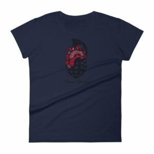 Never Fearful Heart Hand Grenade Retro Art Women's T-Shirt - Image 5