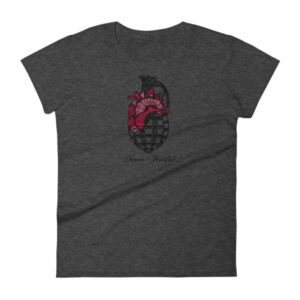 Never Fearful Heart Hand Grenade Retro Art Women's T-Shirt - Image 4